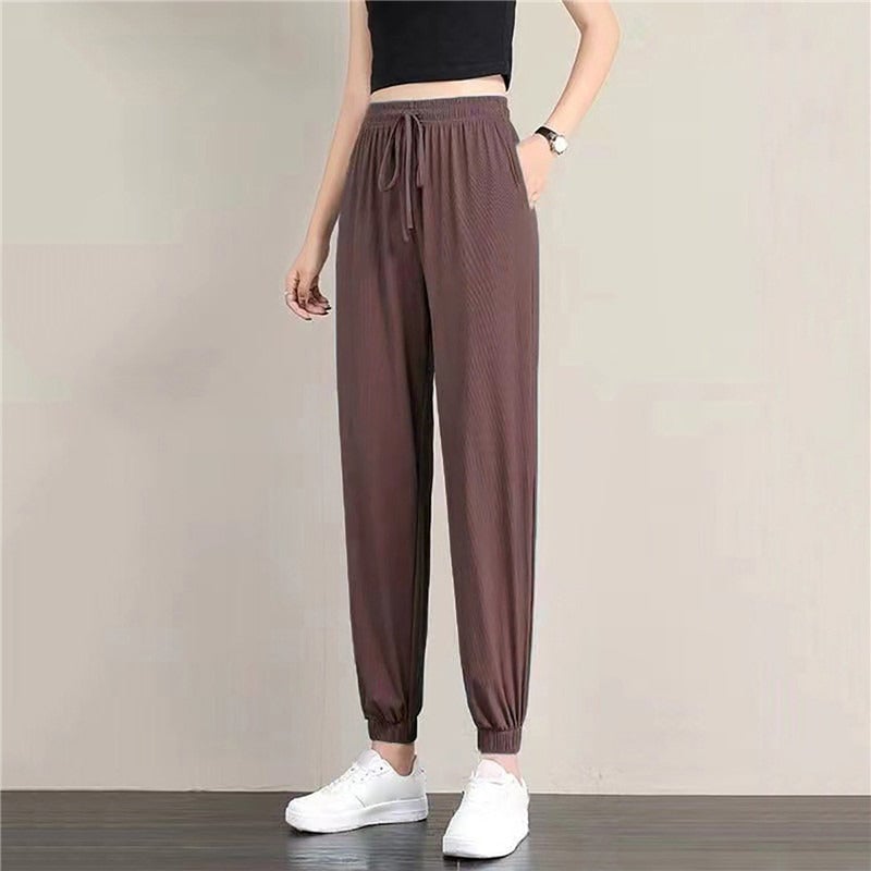 Women's Loose Wide Leg Bunched Feet Sweatpants