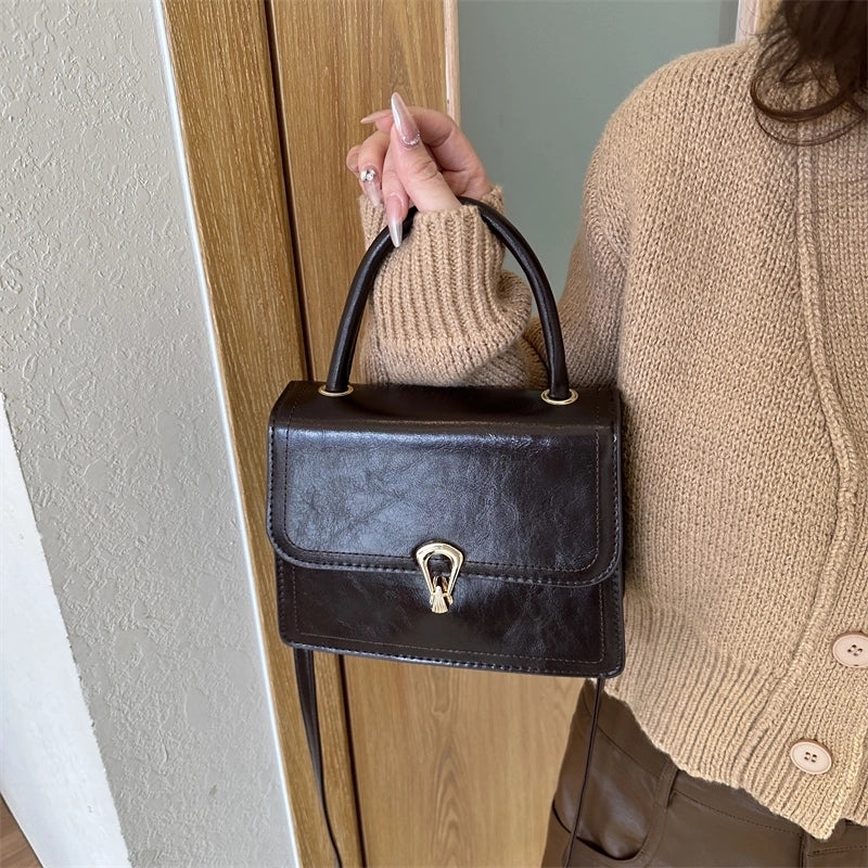 Women's Pu Leather Solid Color Elegant Square Lock Clasp Handbag