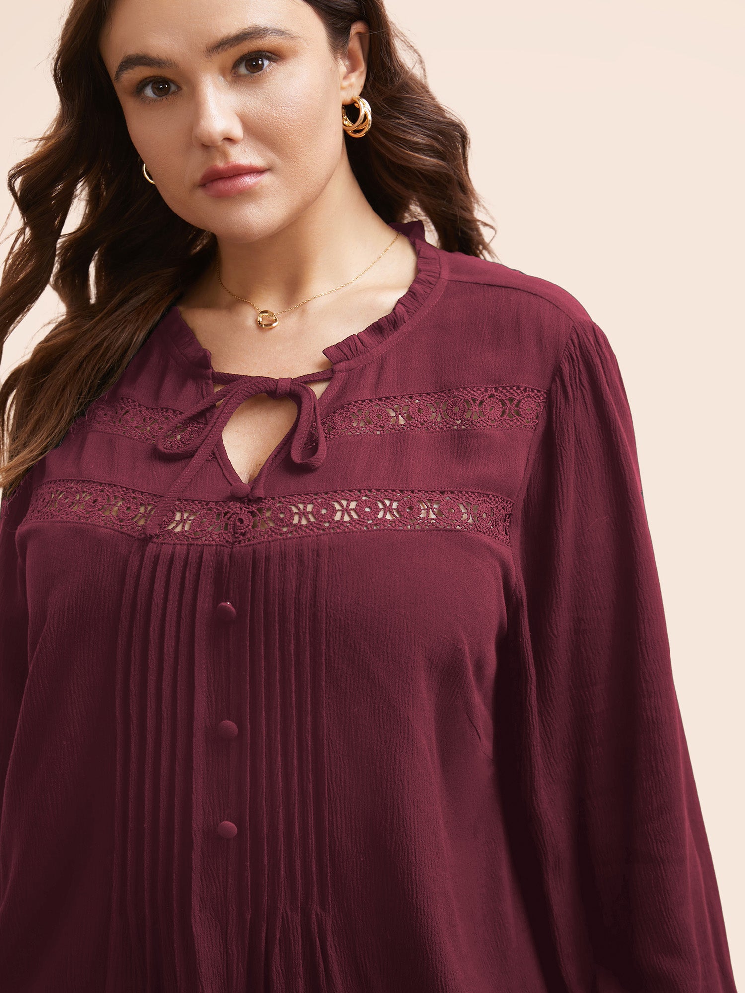 Lace Patchwork Pleated Ruffles Blouse