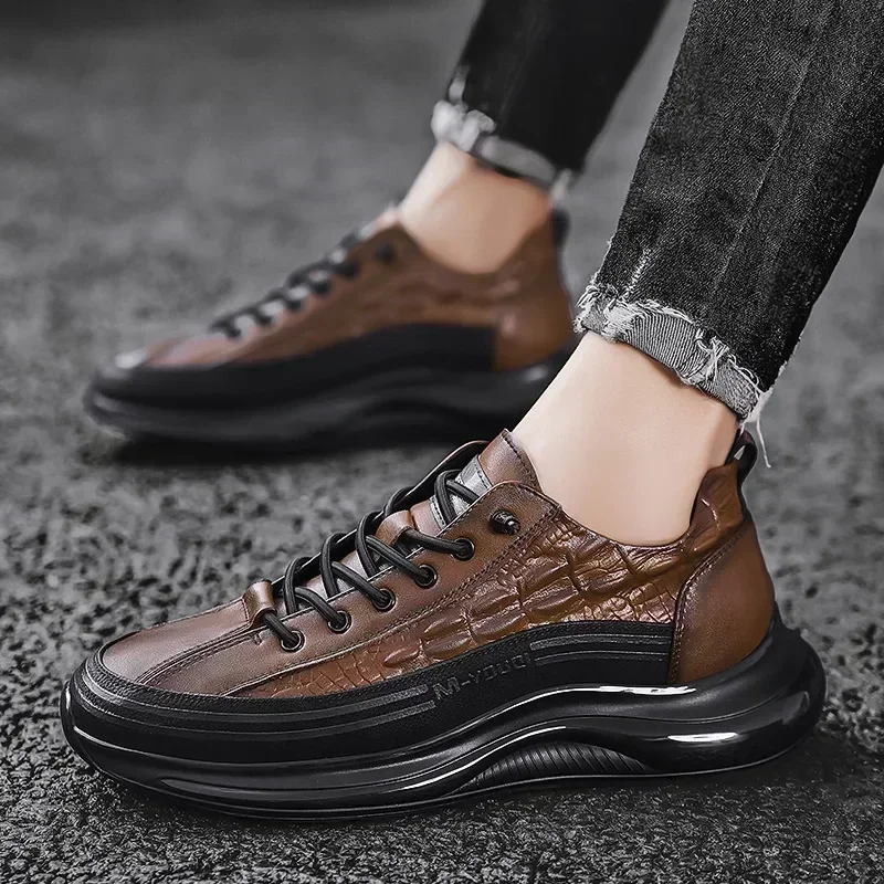 flats 2025 Print Man Shoes Retro Design Leather Casual Men's Sneakers Platform Walking Shoes for Men New Slip on Tenis Masculino