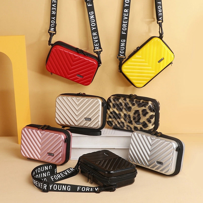 Women's PVC Letter Streetwear Zipper Phone Wallets