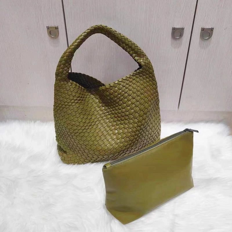 Women's Pu Leather Solid Color Classic Style Weave Bucket Magnetic Buckle Shoulder Bag