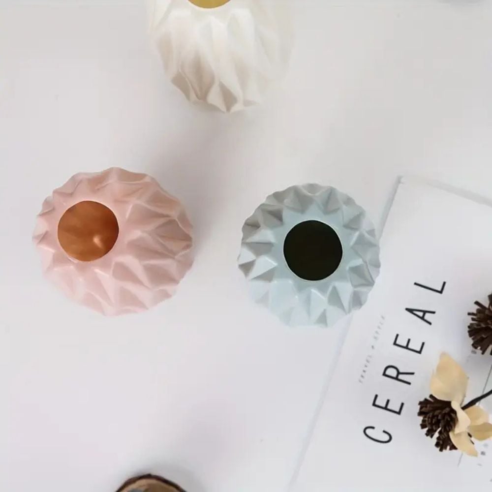 Hollow Fold Art Vase