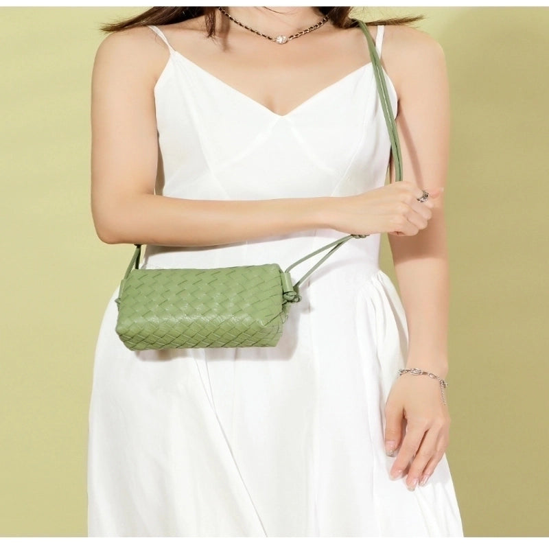 Women's Small All Seasons Pu Leather Solid Color Classic Style Square Zipper Shoulder Bag