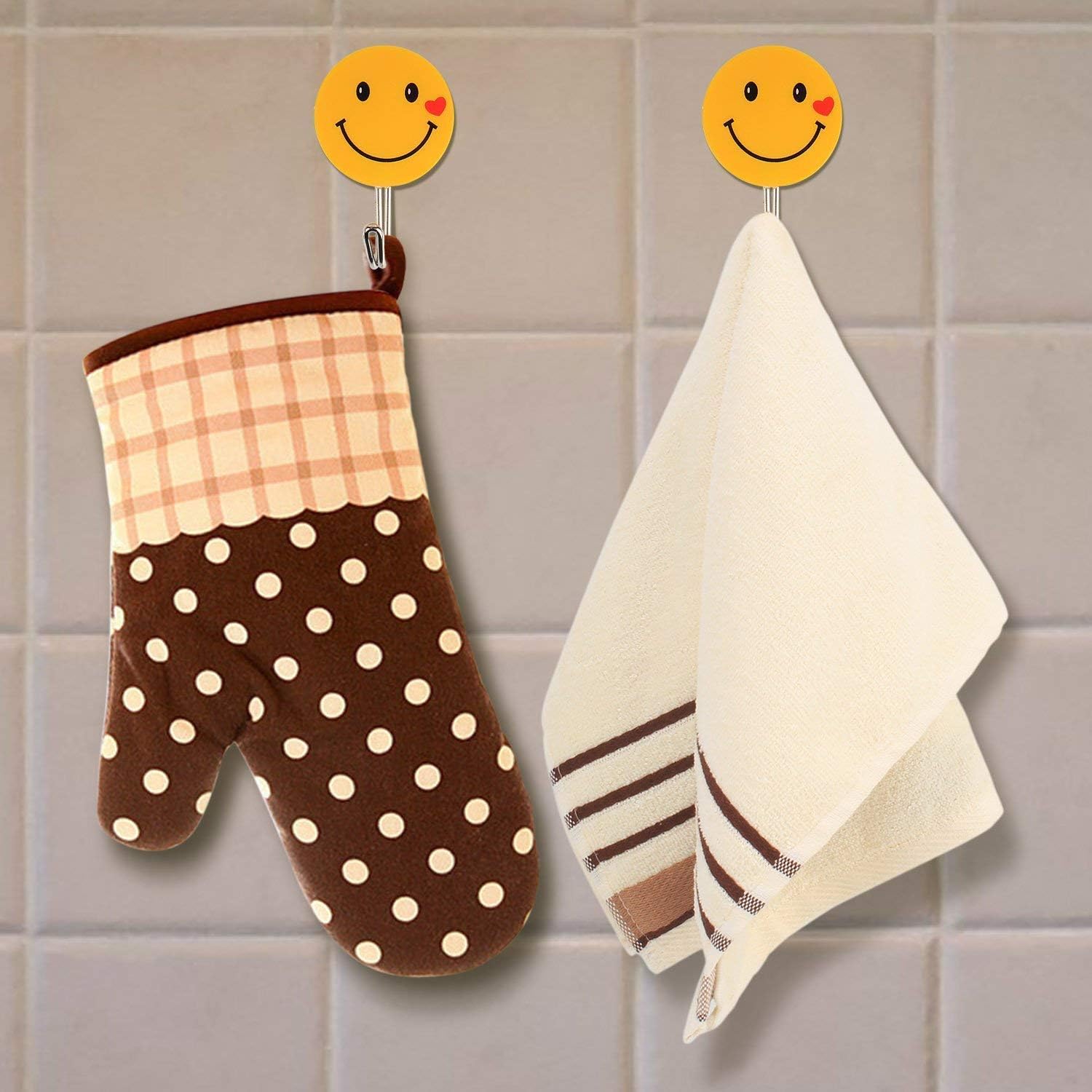 3 Pcs of Adhesive Wall Hooks . Wall Hooks Sticker