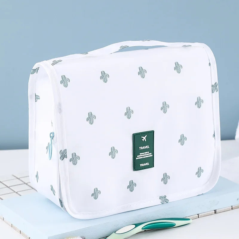 MULTIFUNCTIONAL TRAVEL COSMETIC ORGANIZER