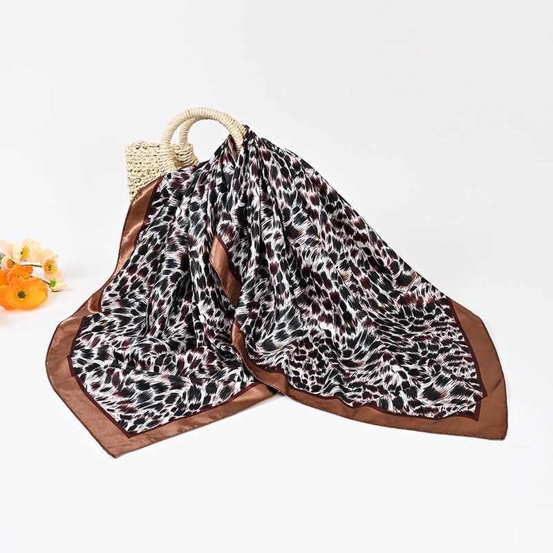 Women's Hip-Hop Minimalist Leopard Satin Printing And Dyeing Printing Silk Scarf