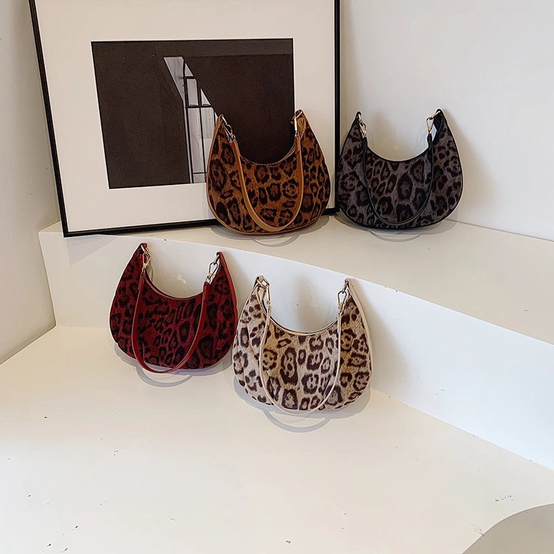 Underarm Bag Leopard Print New Moon Bag Trendy  Shoulder Bag Graceful Personality Hand Bag