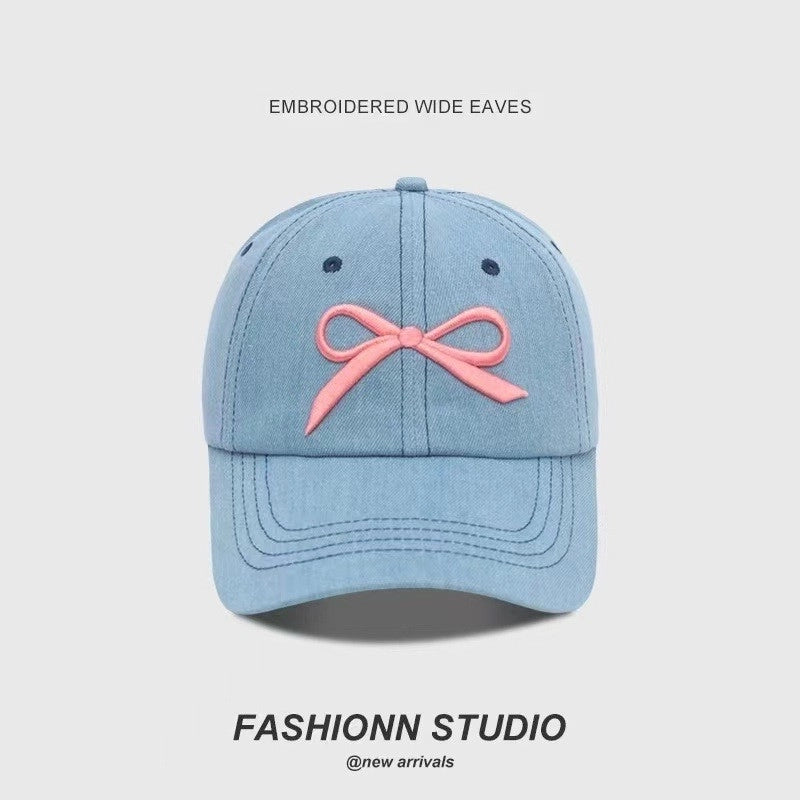 Women's Minimalist Bow Knot Embroidery Curved Eaves Baseball Cap