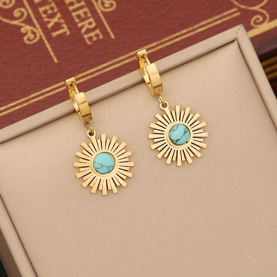 Expressive Stainless Steel Electroplating Necklaces