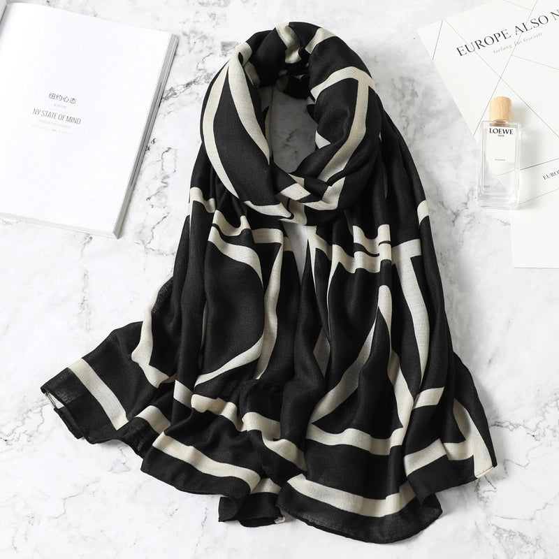 New Cotton And Linen Scarf Women's Fashion Colorblock Shawl Spring And Autumn Travel Decorative Scarf Cyber Celebrity Star Style Letters