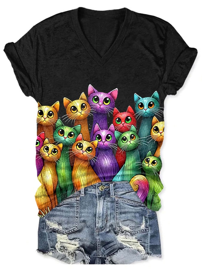 V-Neck Retro Cats Painting Print T-Shirt