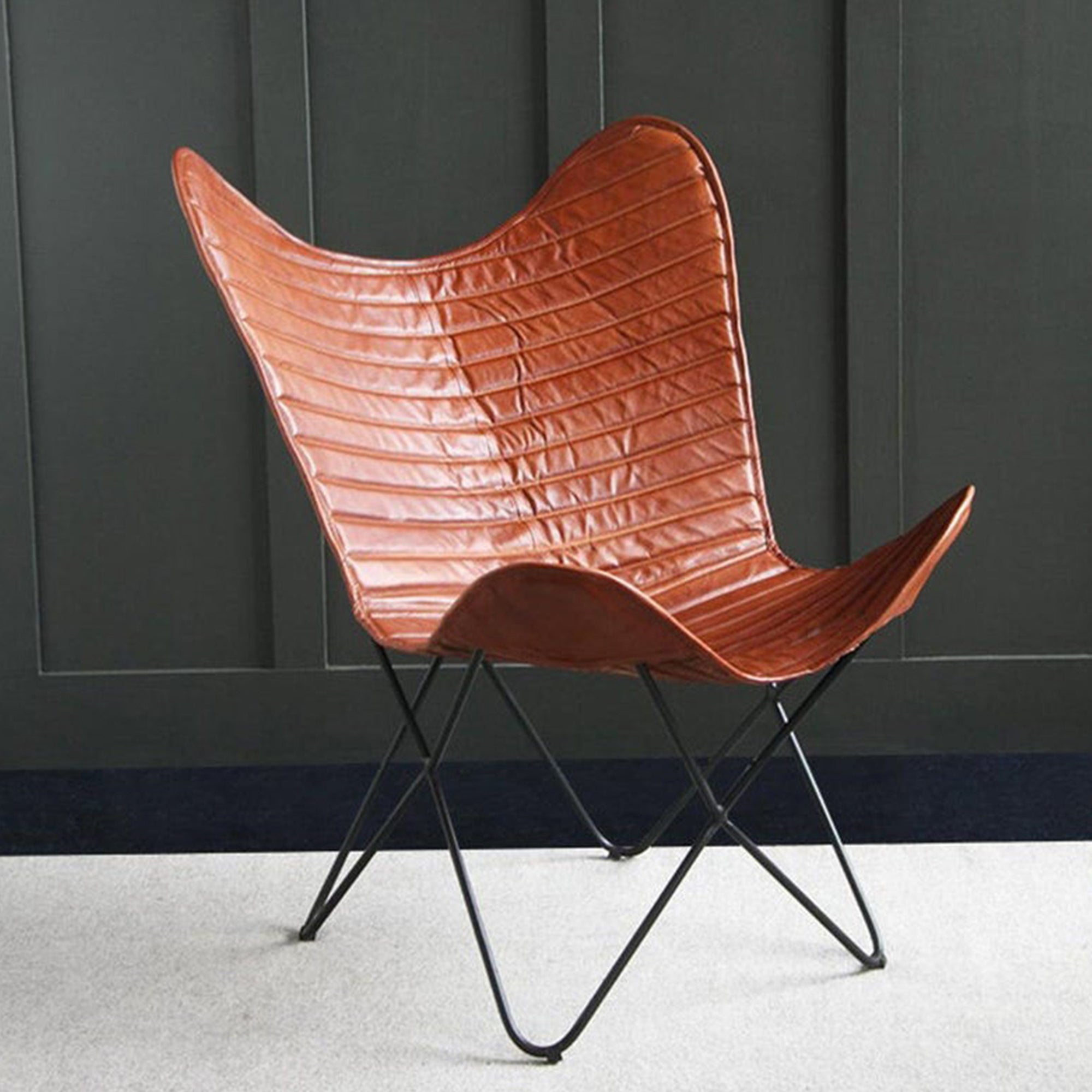 Outline Butterfly Chair
