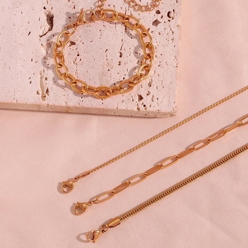 Minimalist Classic Style Oval Solid Color 304 Stainless Steel 18K Gold Plated Bracelets In Bulk