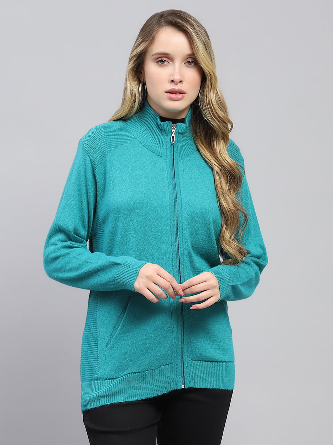 Women Green Solid High Neck Full Sleeve Cardigan