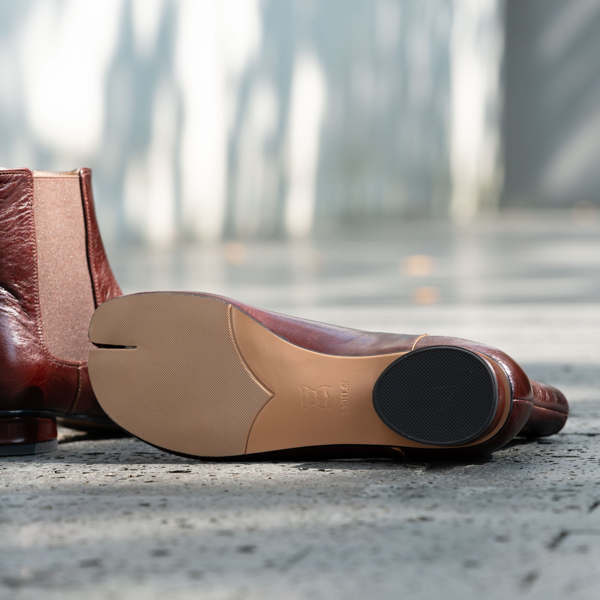 Handmade Leather Retro Split Toe Chelsea Boots For Women Ankle Boots Black/Coffee/Beige