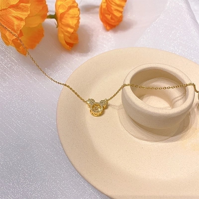 Titanium Steel Lady Inlay Heart Shape Flower Artificial Gemstones Pendant Necklace