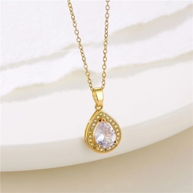 Stainless Steel Titanium Steel 18K Gold Plated Retro Plating Inlay Water Droplets Heart Shape Snowflake Zircon Pendant Necklace