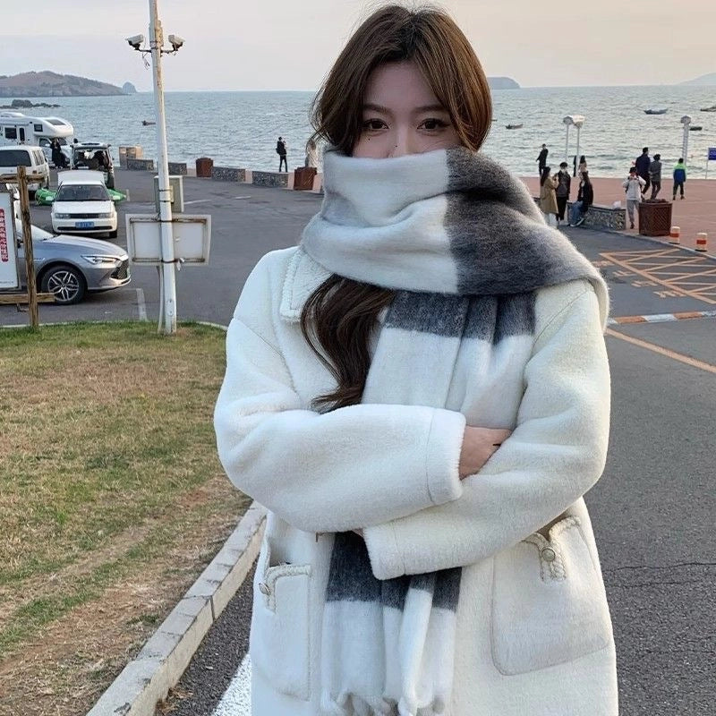 Winter New Gradient Scarf Women's Fashion Contrast Thick Warm Scarf Simple Large Shawl
