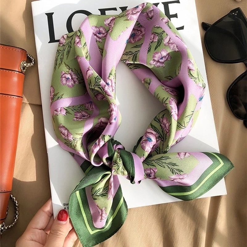 Women's Sweet Minimalist Color Block Satin Printing Silk Scarf