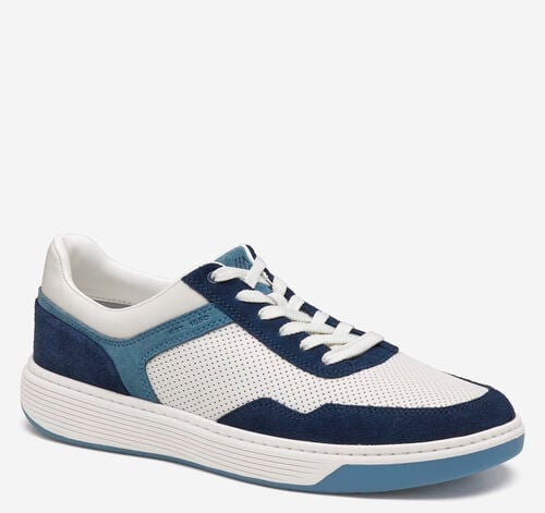 Causal trendy shoe