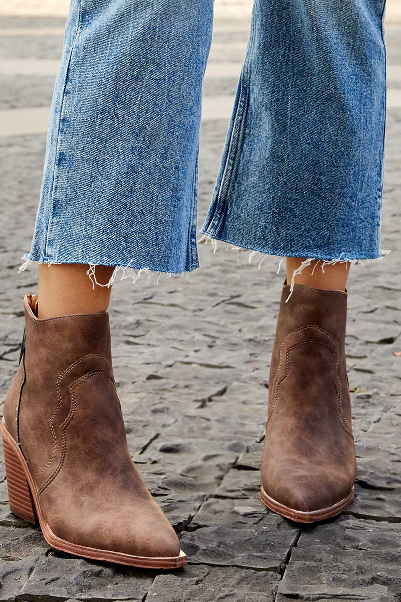Tassels Zipper Stitching Pointy Toe Chunky Heels Chelsea Boots