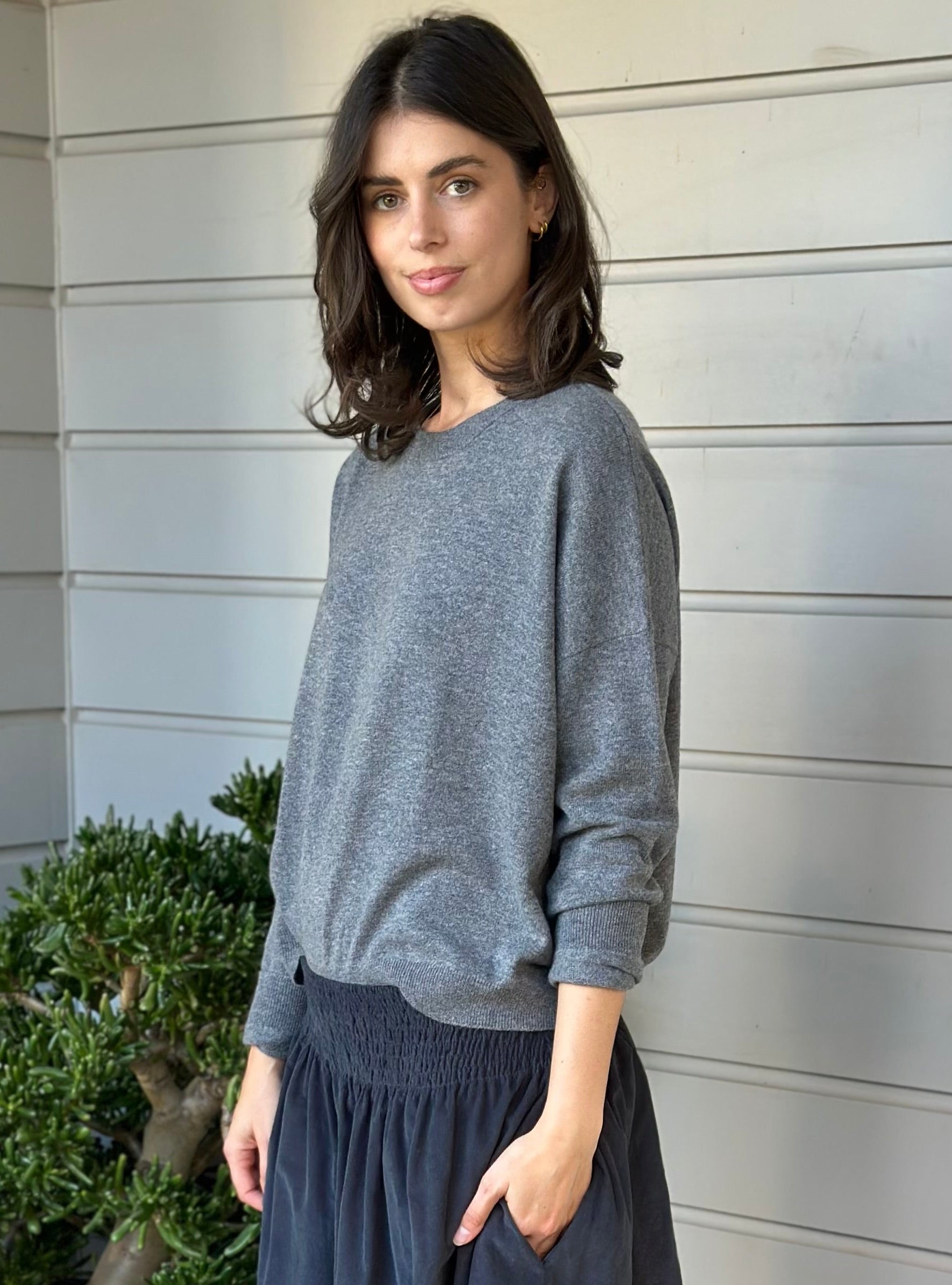 cassie crew neck-slate grey cashmere