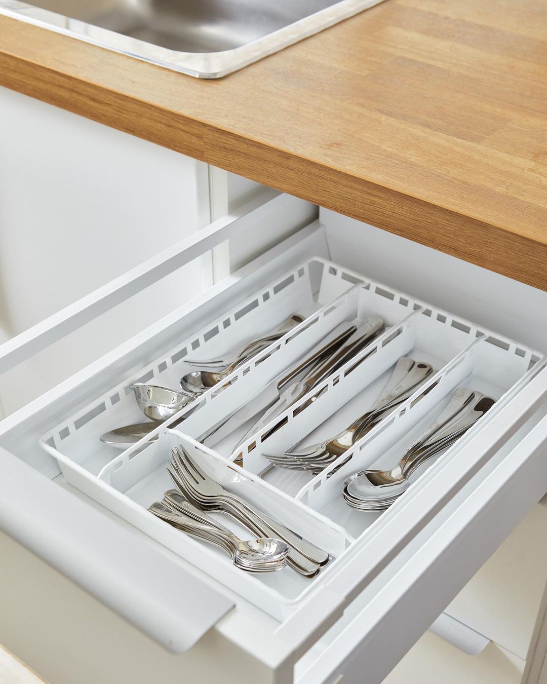 Cutlery Organizer