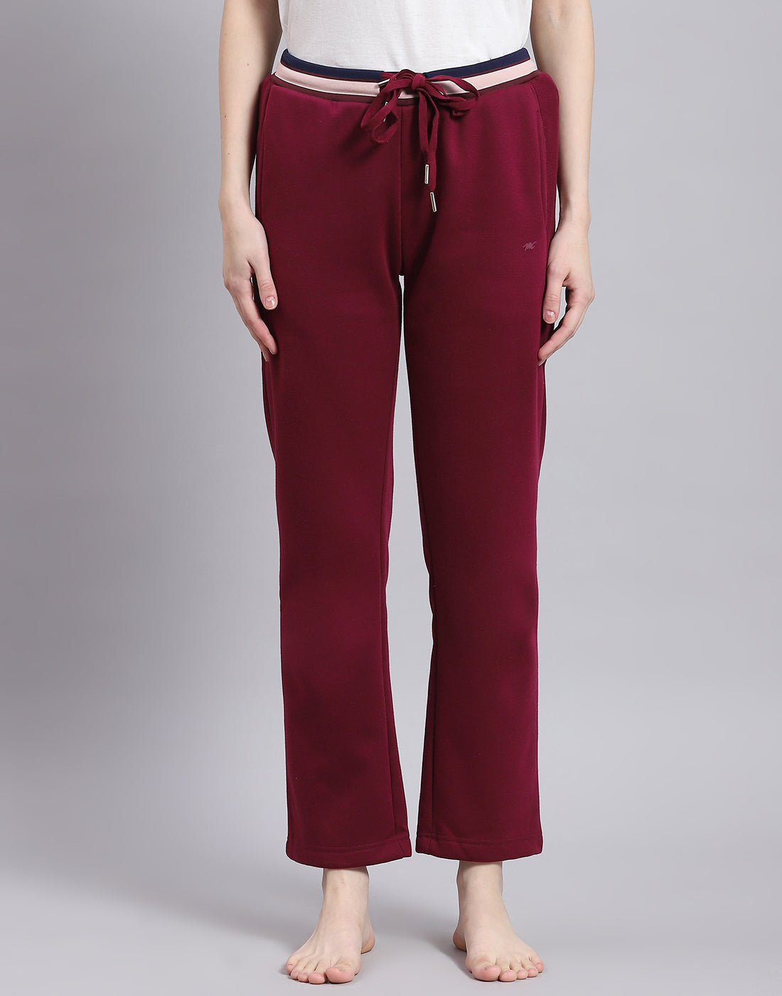 Women Maroon Solid Regular Fit Winter Lower