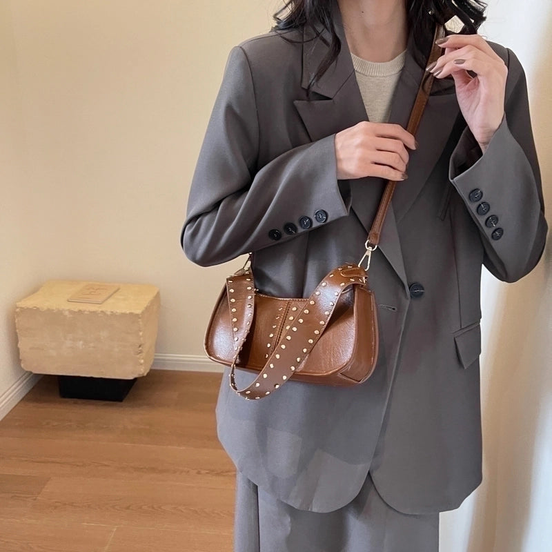 Women's Pu Leather Solid Color Classic Style Sewing Thread Pillow Shape Zipper Shoulder Bag