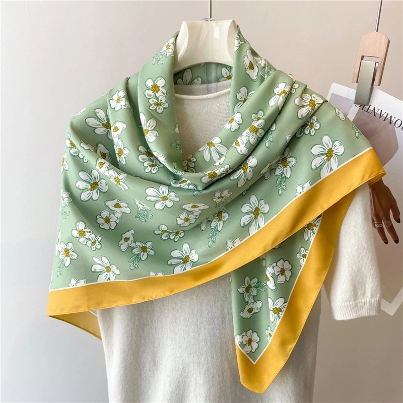 Women's Casual Vacation Minimalist Coconut Tree Satin Printing And Dyeing Flowers Silk Scarf