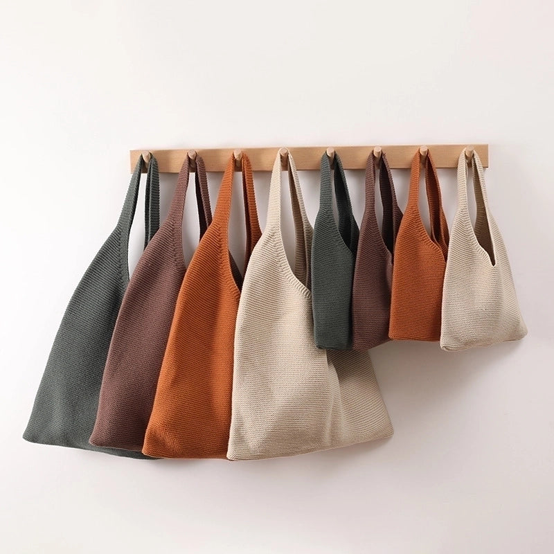 Supply New Fashion Tide Vest Knitted Handbag Korean Creative Simple Handbag