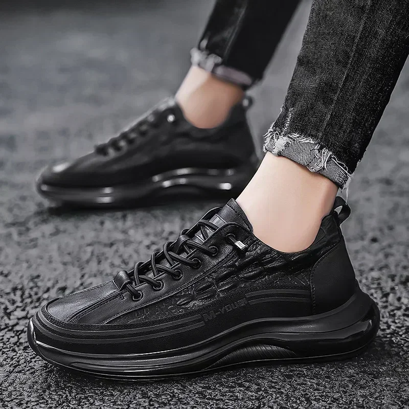 flats 2025 Print Man Shoes Retro Design Leather Casual Men's Sneakers Platform Walking Shoes for Men New Slip on Tenis Masculino