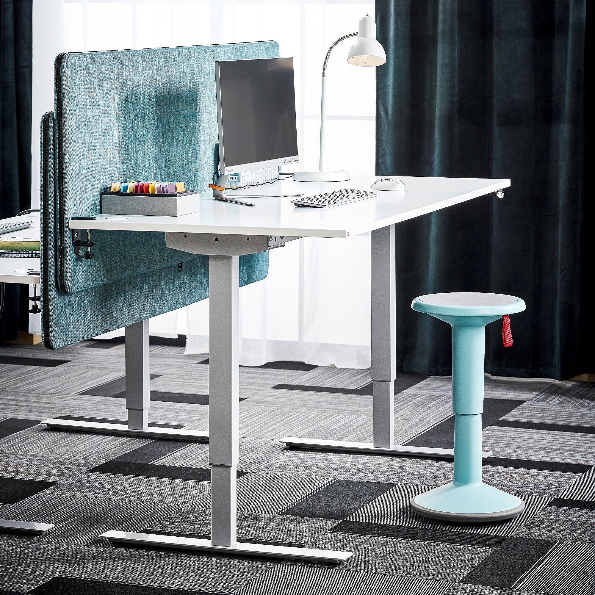 UPis1 100U ergo-stool