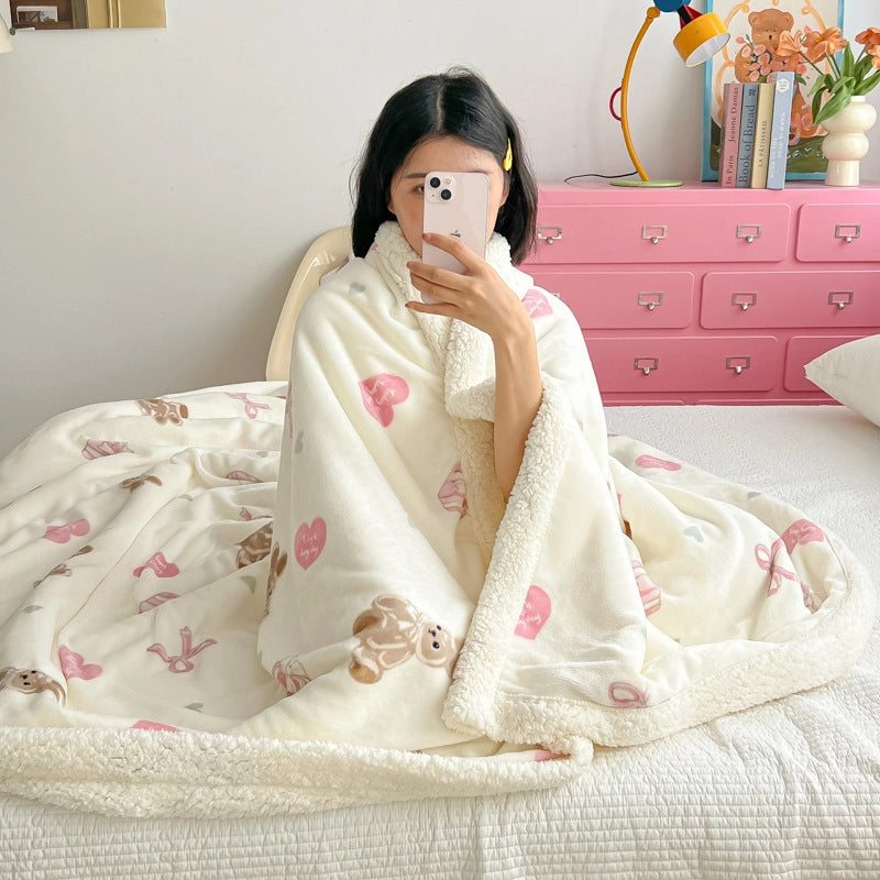 Casual Elegant Animal Heart Shape Milk Fiber Blanket Bedding