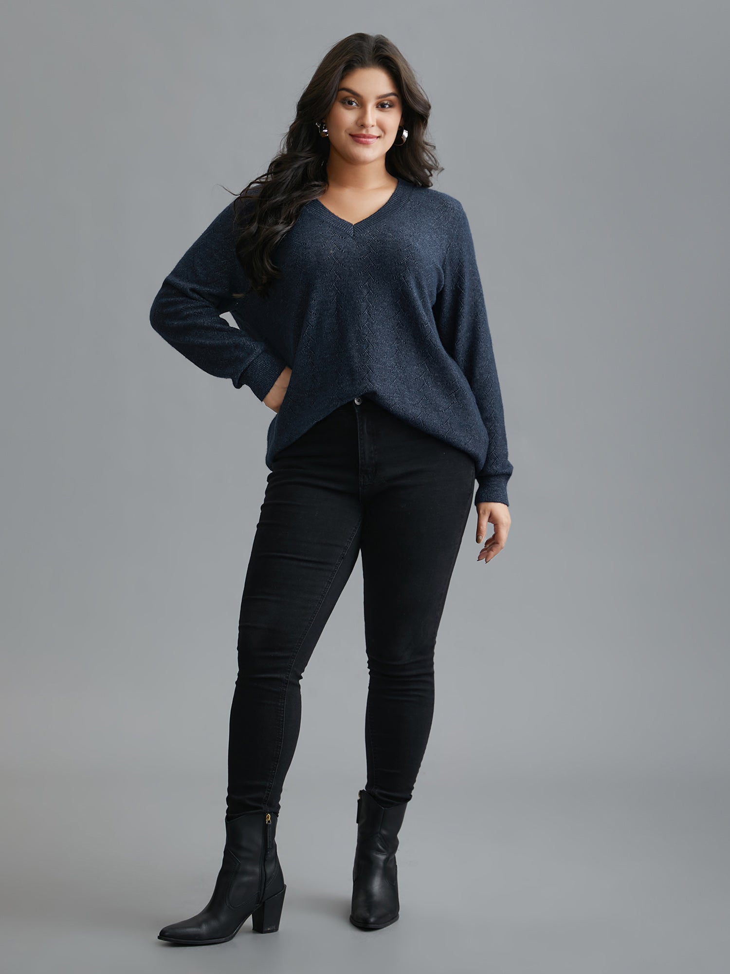 Hollowed-Out-Back Bows V-Neck Pullover