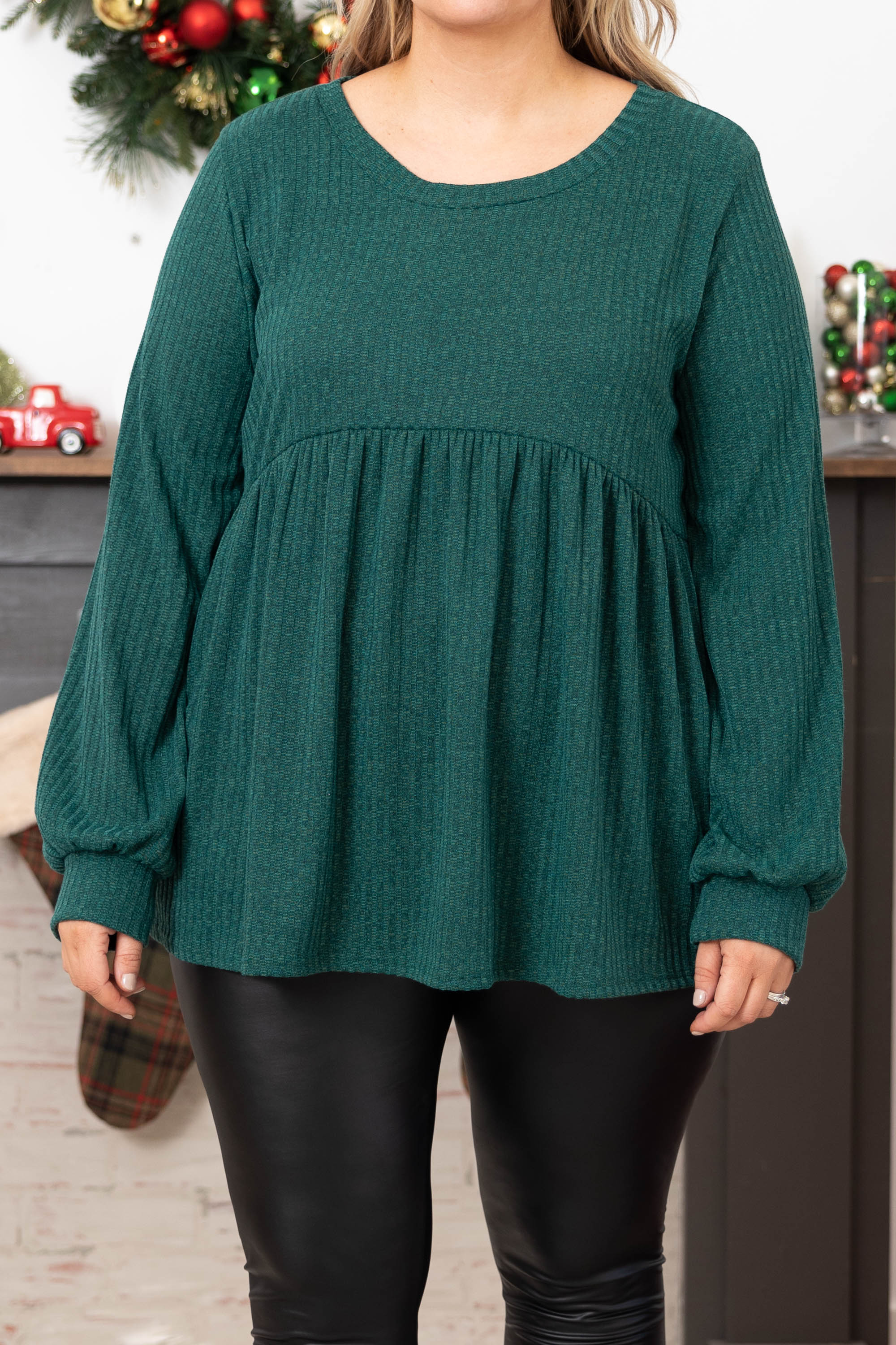 Rose In The Dark Top. Hunter Green