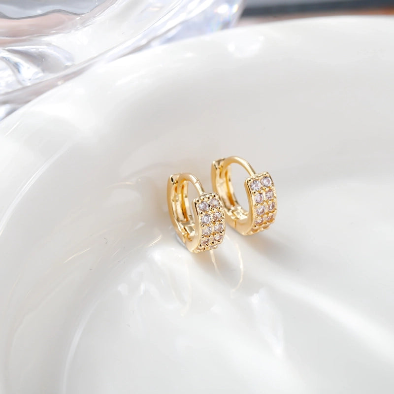 S925 Silver Needle  Europe And The United States High Sense Of Light Luxury Commuting Zircon Ear Buckle Female Full Of Drill  Wind Jewelry
