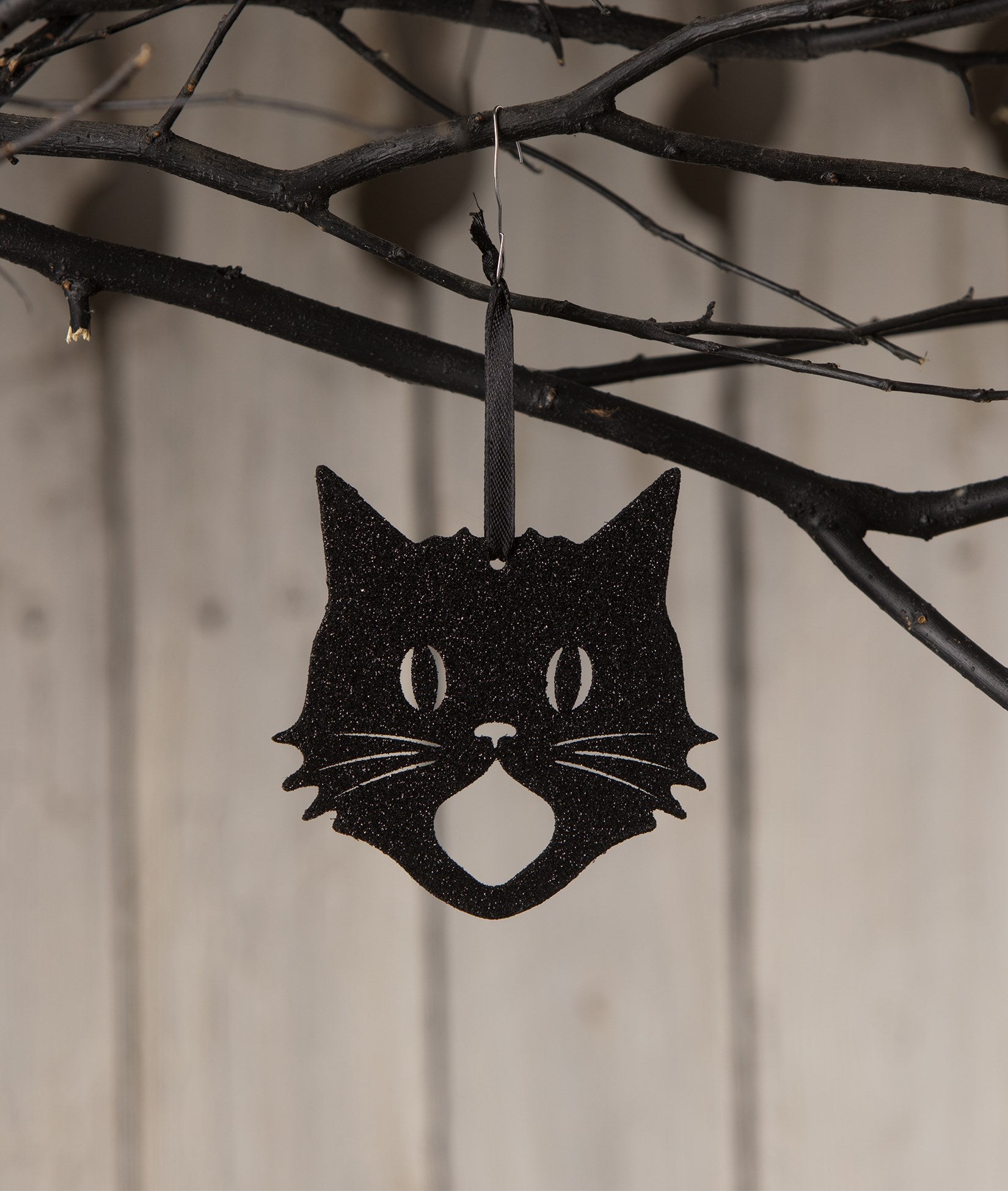 Scaredy Cat Silhouette Ornament