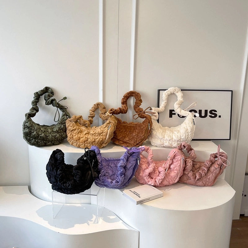 Women's Large Flannel Solid Color Streetwear Dumpling Shape Zipper Shoulder Bag