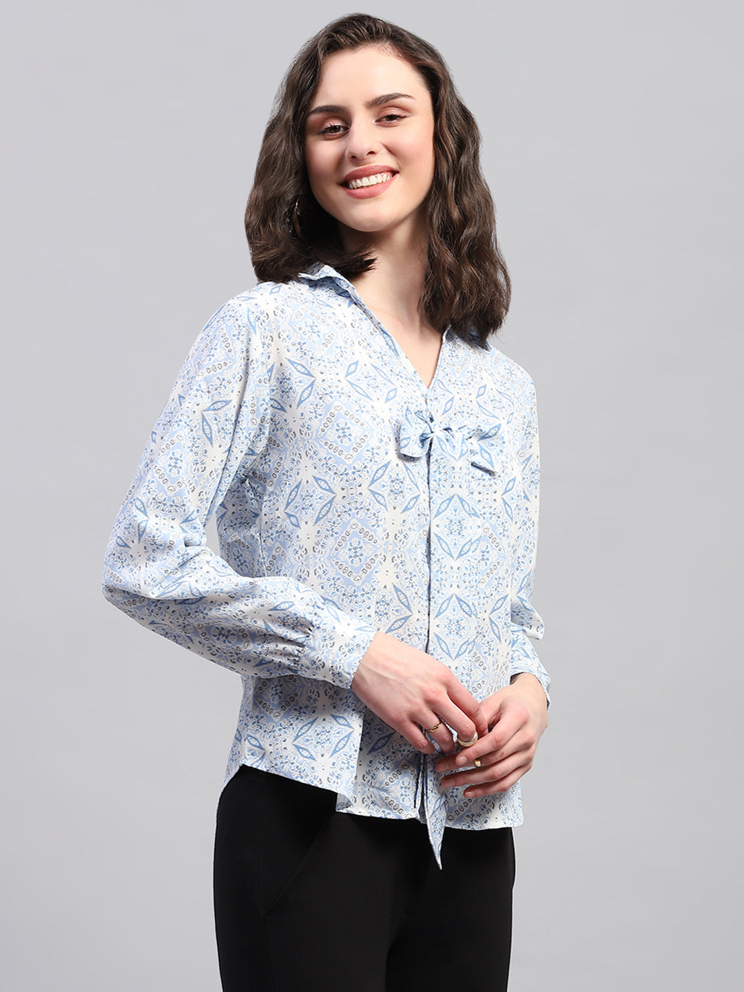 Women Blue Printed Collar Full Sleeve Top