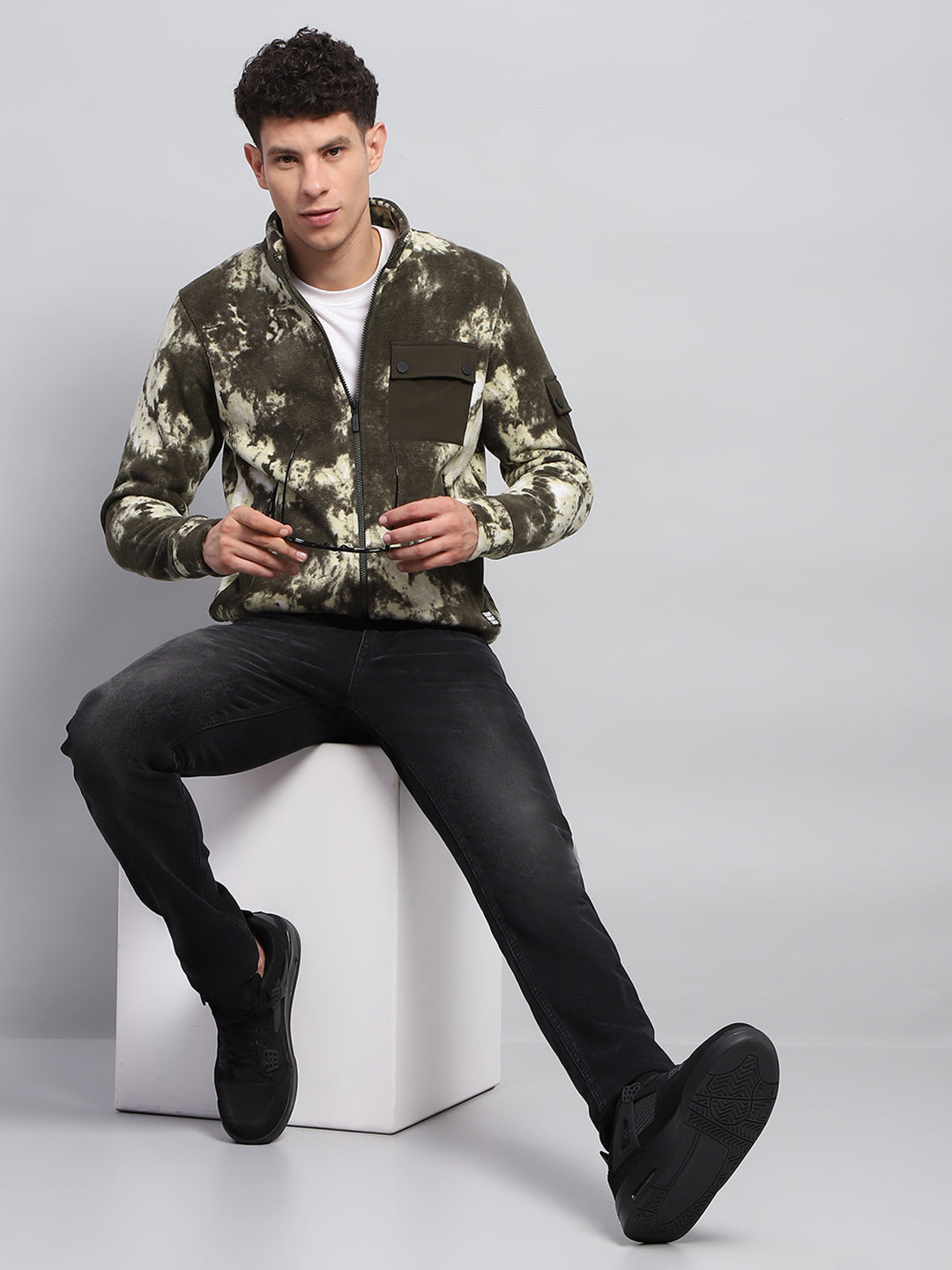 Men Olive Printed Mock Neck Full Sleeve Sweatshirt