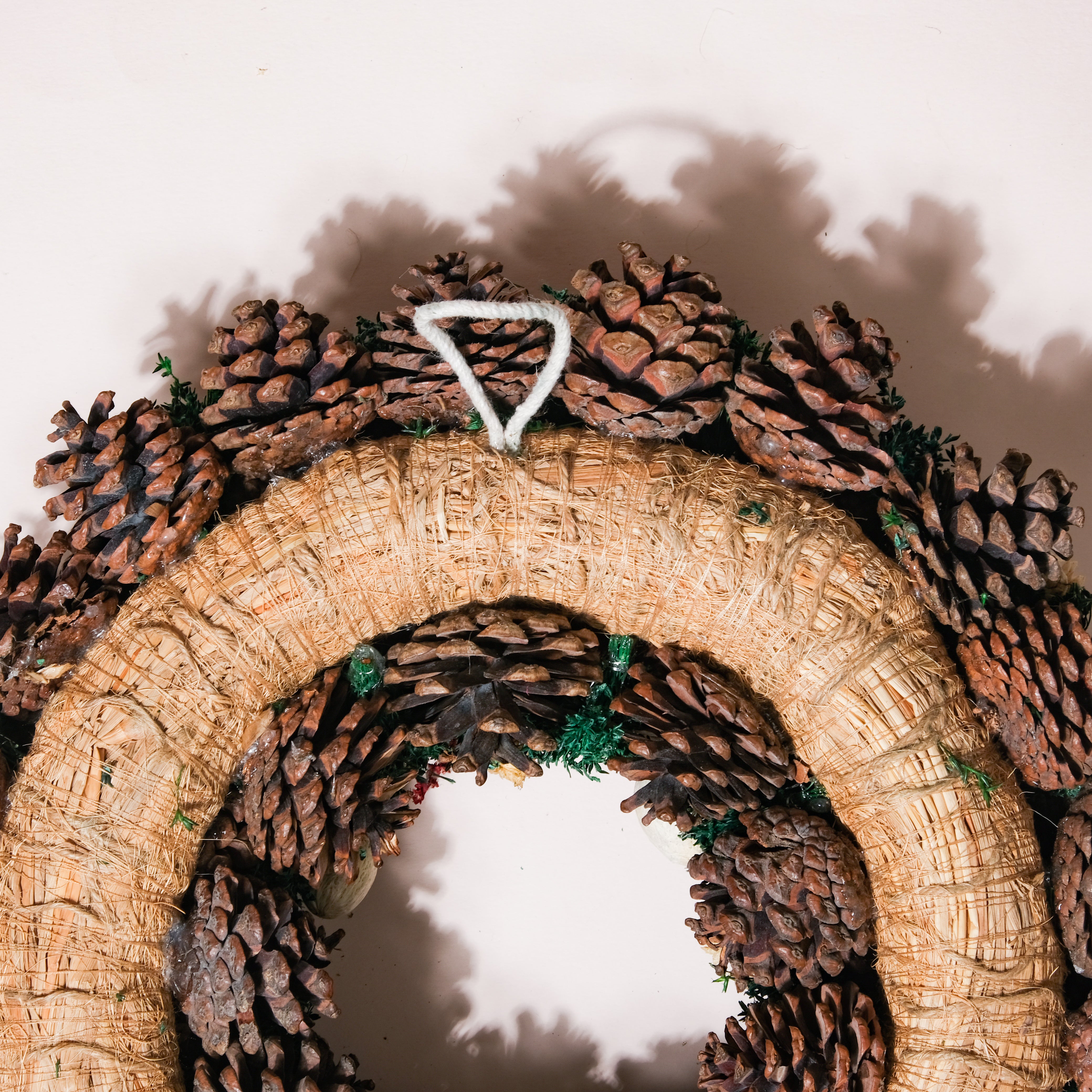 Merry Christmas Wreath Of Pinecones And Berries 13 Inch