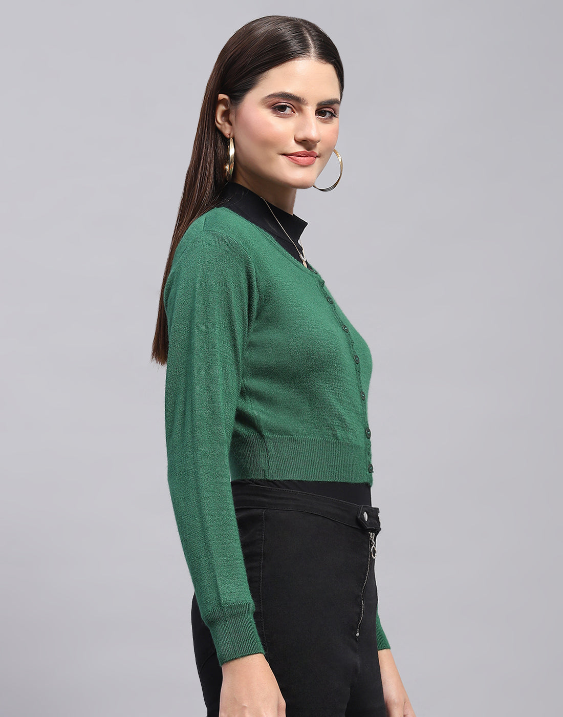 Women Green Solid Round Neck Full Sleeve Blouse