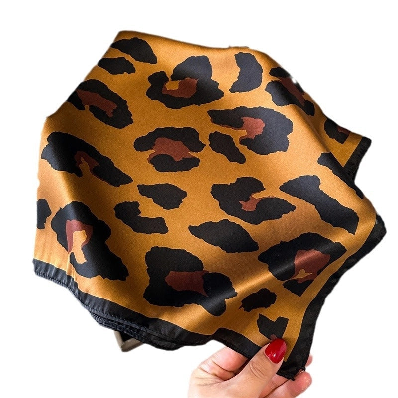 Women's Vintage Style Leopard Polyester Satin Printing Silk Scarf