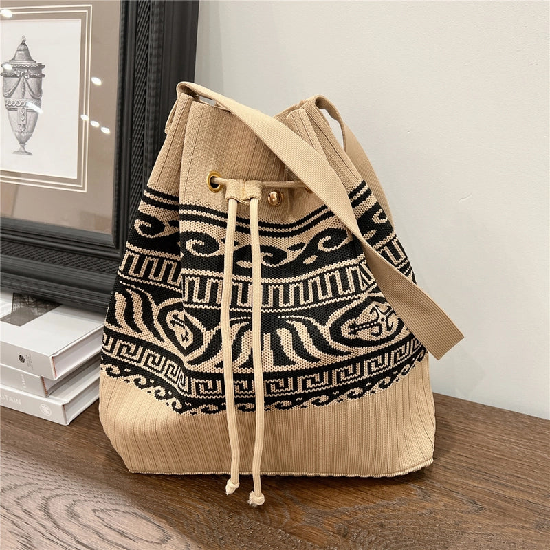 Women's Medium Knit Geometric Vintage Style Classic Style String Tote Bag