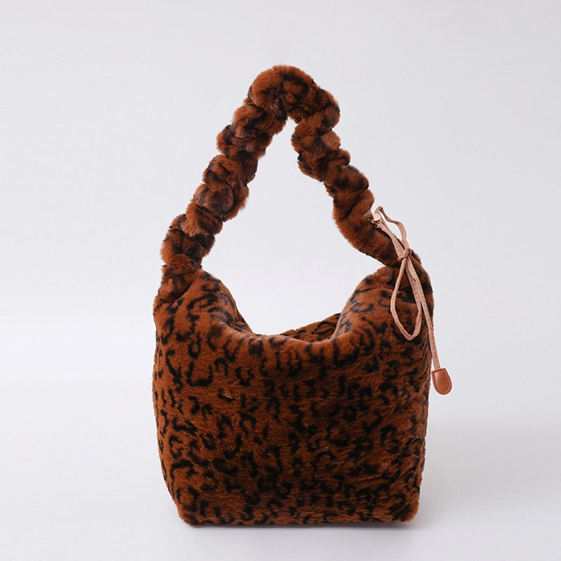 Spring And Summer New Leopard Print Fur Bag Female Fashion Shoulder Dumpling Bag Zebra Pattern Messenger Bag Plush Bag