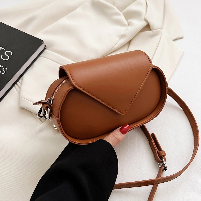 Women's Small Pu Leather Solid Color Streetwear Flip Cover Shoulder Bag