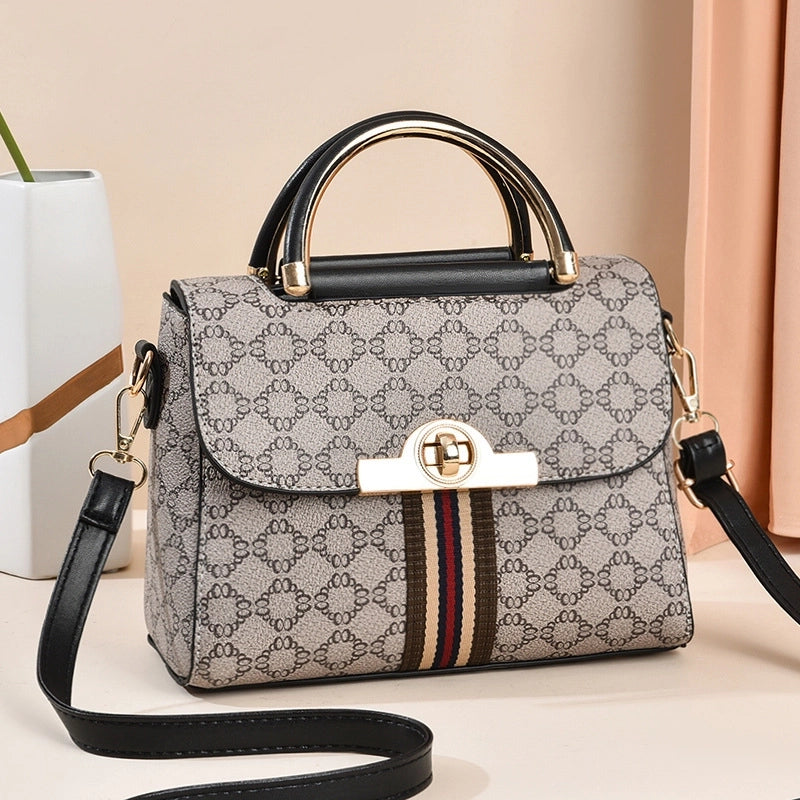 Women's Small All Seasons Pu Leather Vintage Style Handbag