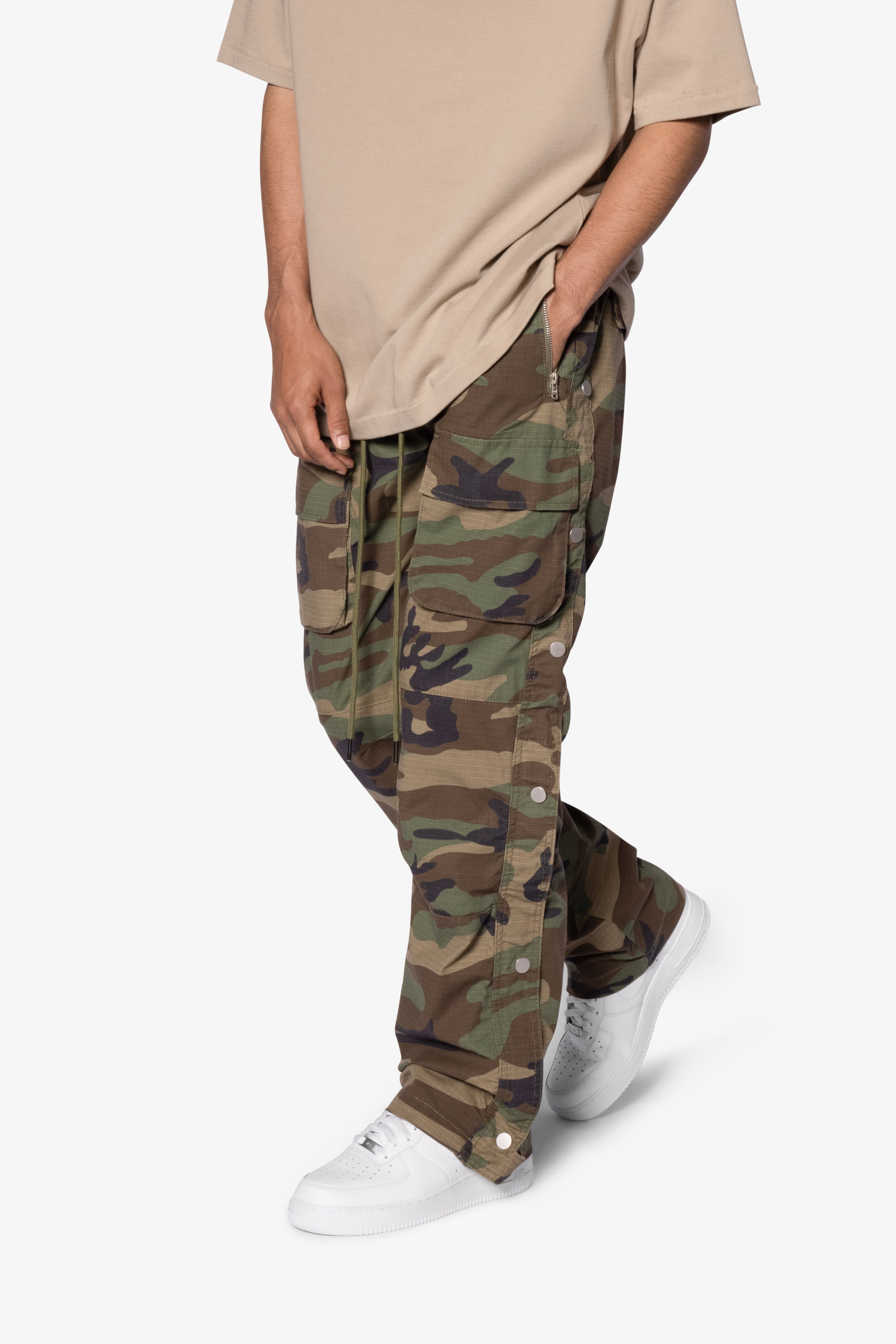 Snap Front Cargo Pants - Camo